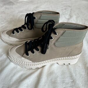 Docle Vita size 11 Army Green, Cream sneakers. Brand new, unused